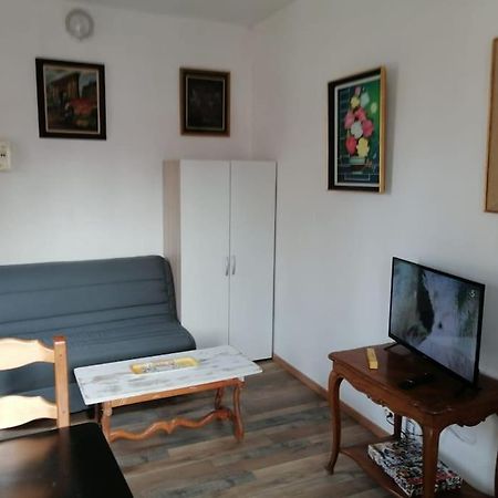 S2 Studio A Courtenay Proche Commerces Eksteriør billede